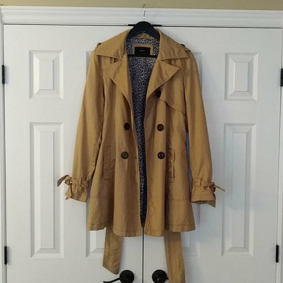 COPY - Majora Trench Coat - Picture 2 of 7